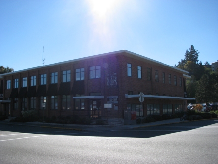 Photo de l'édifice du bureau Campbell River - Centre Service Canada situé au 950, rue Alder à Campbell River